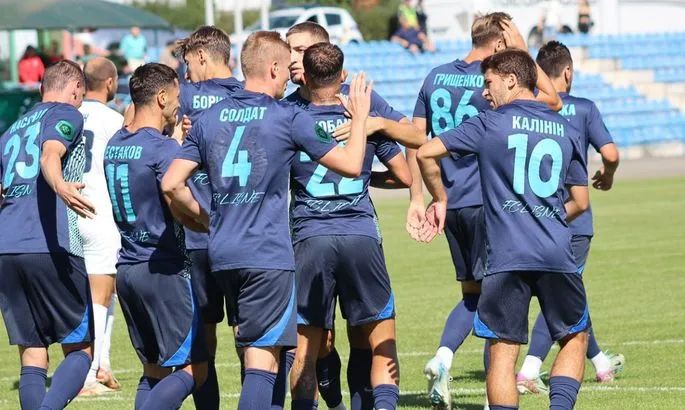 Тренер про проблеми клубу Другої ліги: гравці підробляють вантажниками та монтажниками