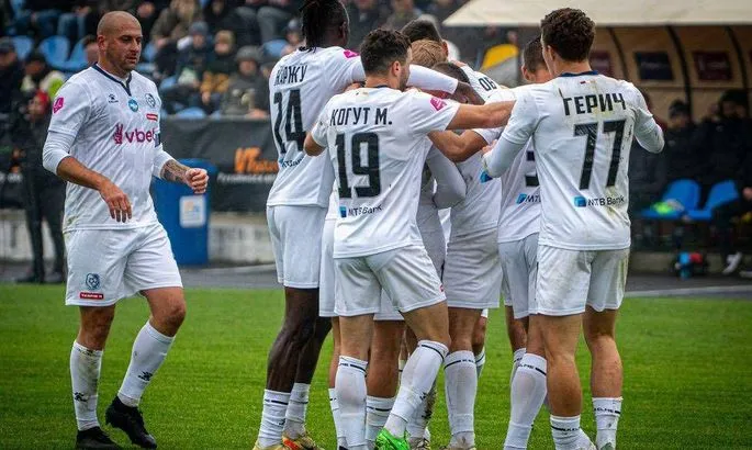 Перша ліга понеділка: Чорноморець без Ракіцького в Івано-Франківську — розклад і трансляції