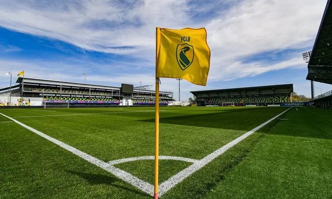 Перенесений матч Першої ліги знову відклали: оголошено новий час старту поєдинку