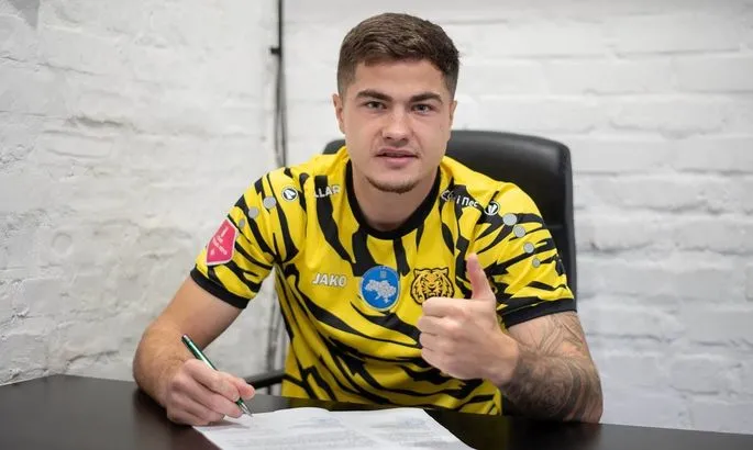 Благородний крок: клуб Першої ліги продовжив контракт із травмованим форвардом