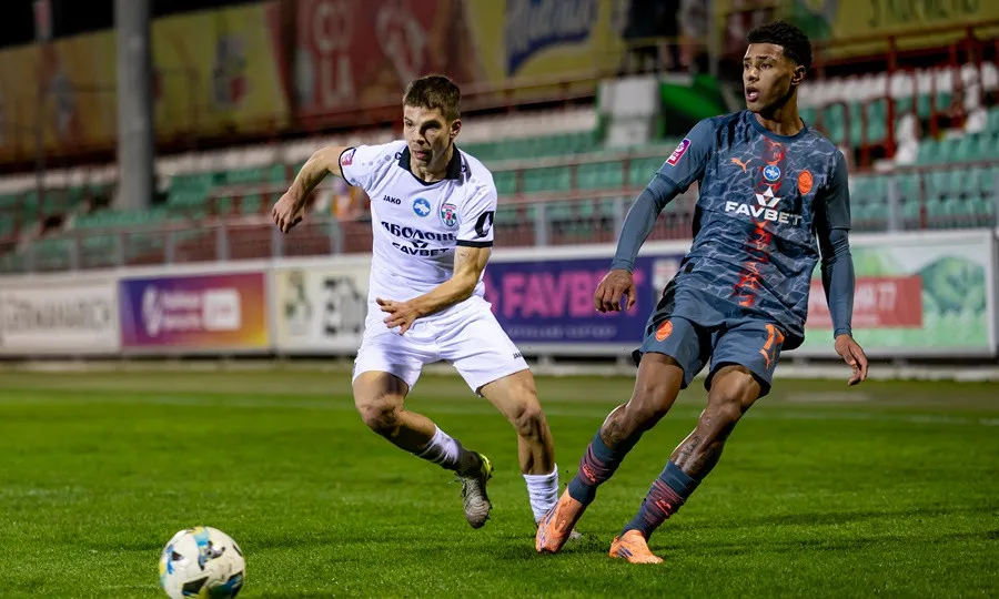 Шахтар, маючи чисельну перевагу, розгромив Оболонь