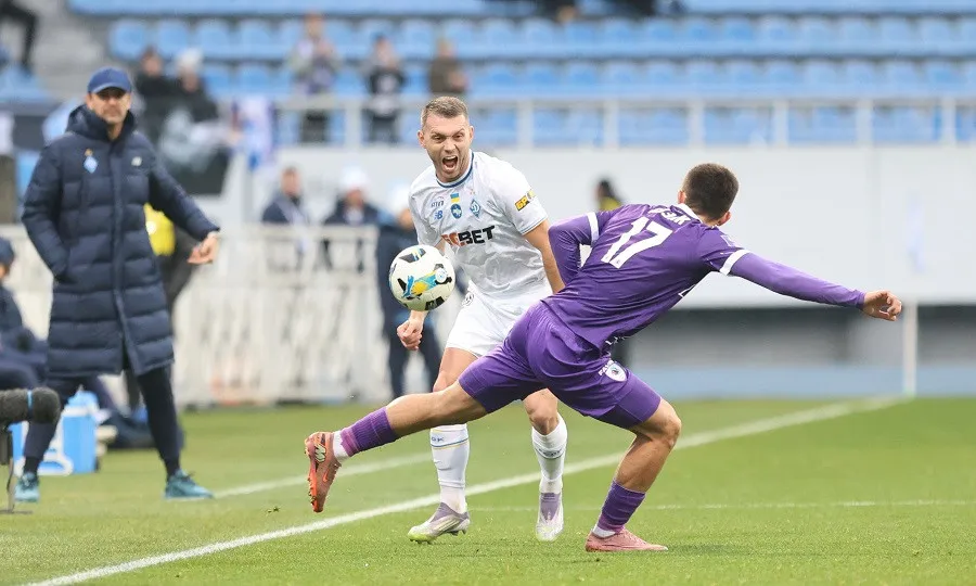 Динамо Київ у матчі УПЛ з ЛНЗ встановило рекорд за кількістю передач уперед