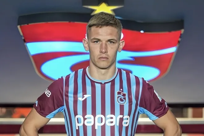 Нападник Сікан може продовжити кар’єру в Німеччині, Данії або Україні