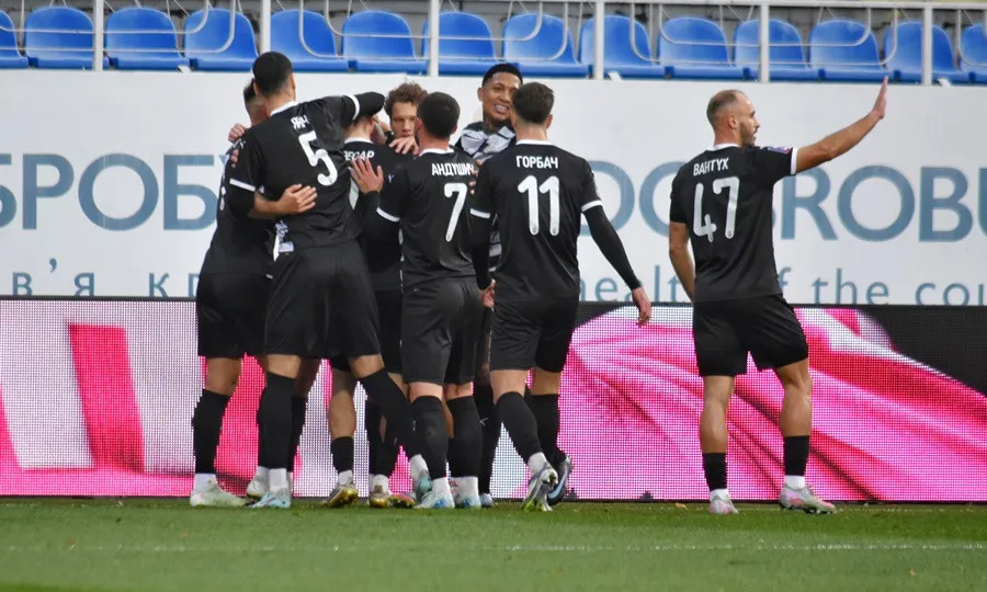 Зоря продовжила безпрограшну серію, перемогла Рух у матчі УПЛ