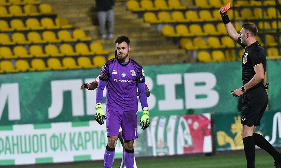 Голкіпер Олександр Кемкін отримав одне з найшвидших вилучень в історії чемпіонату України
