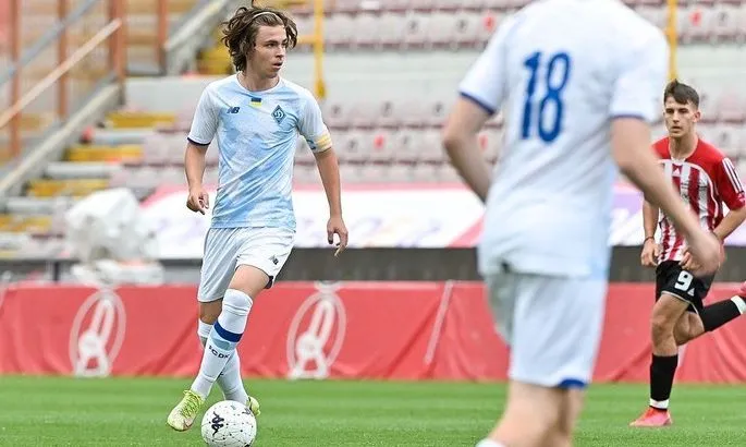 Провальний вояж за кордоном: молодий талант повертається в Динамо Київ