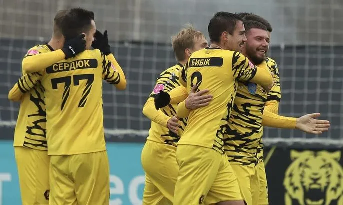 Клуб-аутсайдер Першої ліги привітав дітей захисників України подарунками на День Святого Миколая