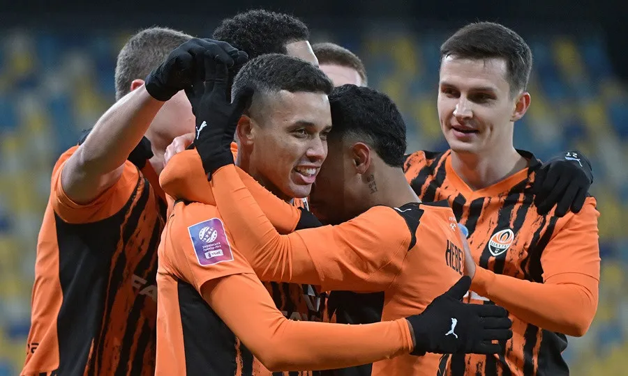 Шахтар розгромив Епіцентр і продовжив голеву серію у домашніх матчах