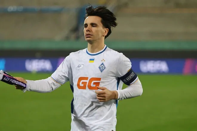 Гравець збірної України відхилив щедру трансферну пропозицію і залишається в Динамо