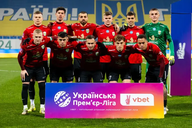 Одразу шість гравців можуть залишити львівські Карпати під час трансферного вікна