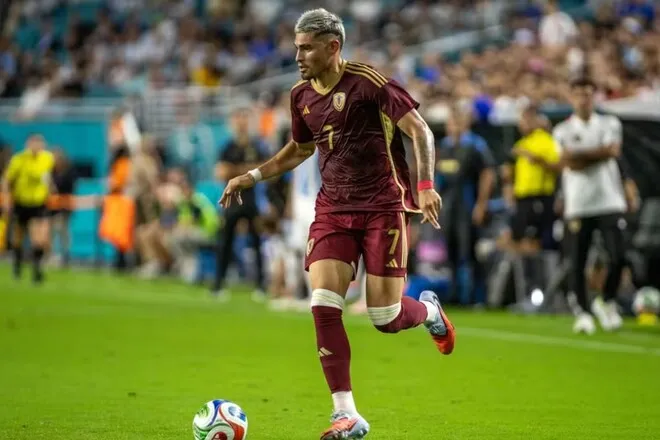 Кривбас визначив ціну на Мендосу — тривають перемовини щодо трансферу