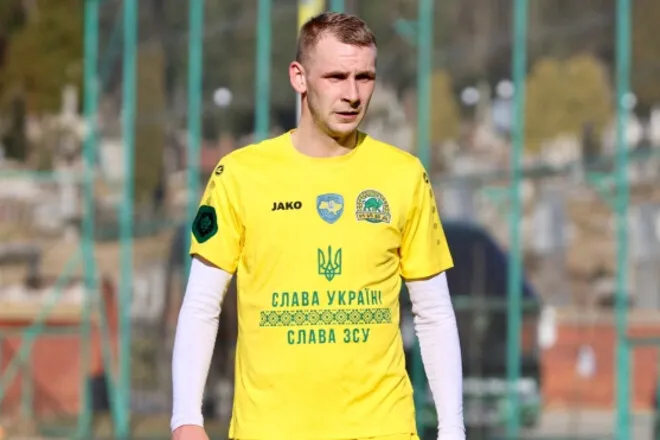 Офіційно: клуб Першої ліги України розірвав контракт із форвардом