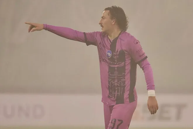 Зозуля та Коноплянка ведуть перемовини з клубами УПЛ щодо трансферу захисника Епіцентра