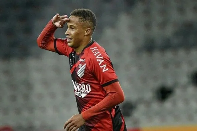 Титулований євроклуб націлився на гравця Динамо, але трансфер має ключову умову