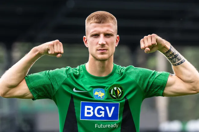 Український футболіст може несподівано змінити клуб: російський слід у трансфері