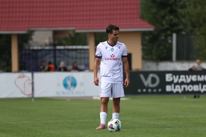 Гравець сенсаційного лідера УПЛ може перейти до клубу Першої ліги України