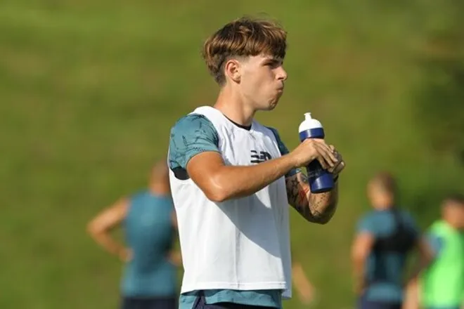 Динамо Київ близьке до зимового трансферу: український вінгер уже прибув до Києва