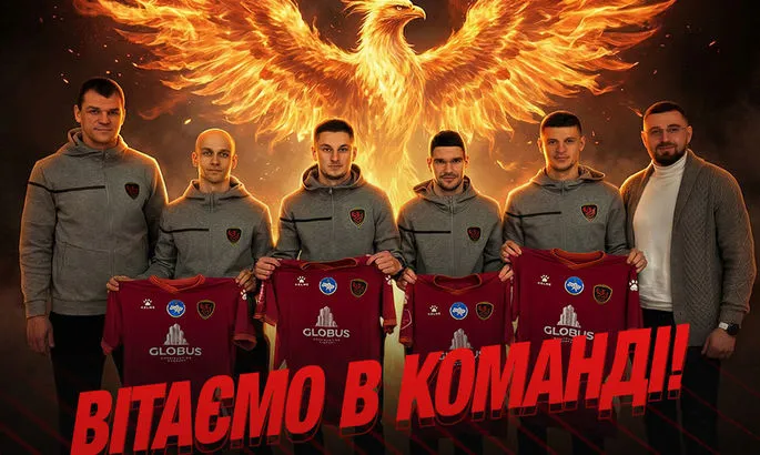 Фенікс-Маріуполь оголосив про підписання чотирьох ексфутболістів клубів УПЛ