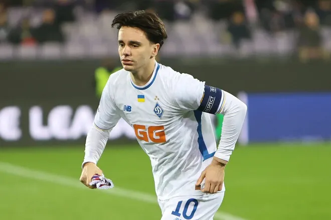 Сенсаційний трансферний поворот: Шапаренко потрапив у сферу інтересів 19-разового чемпіона