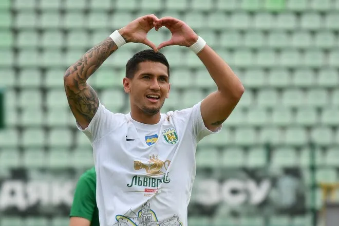 Рішення нового тренера Карпат: клуб відмовився від продажу легіонера