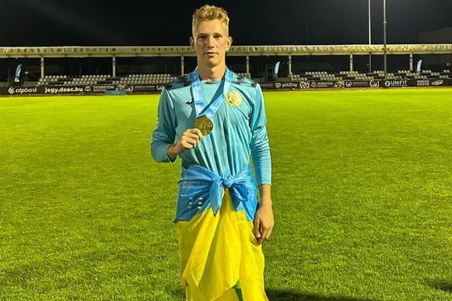 Молодий голкіпер, який залишив клуб УПЛ, отримав пропозицію від чеського клубу