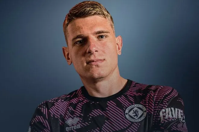 Український воротар: після Шахтаря довелося поїхати до Португалії