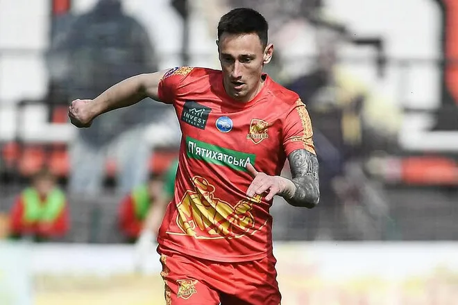 Що відбувається: двоє футболістів Інгульця з чинними контрактами вирушили до Полтави