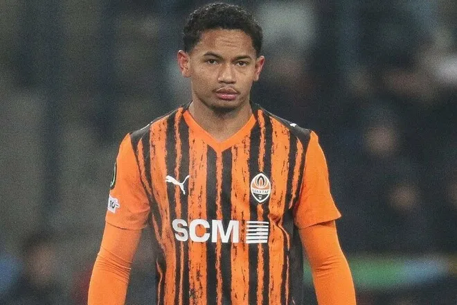 Мадридський гранд прицілився на зірку УПЛ, гравця також хоче клуб із Турина