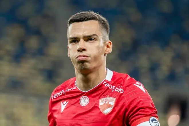 Металіст 1925 готовий викласти 4 млн євро за ексгравця лондонського Арсеналу