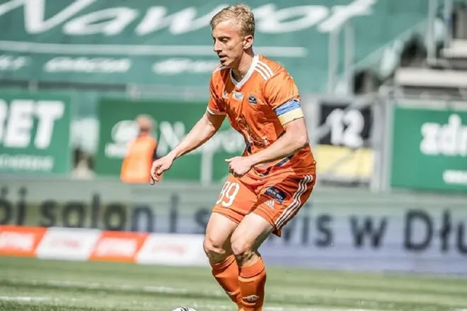 Майже 4 роки поза Україною: півзахисник прибув на перегляд до Олександрії