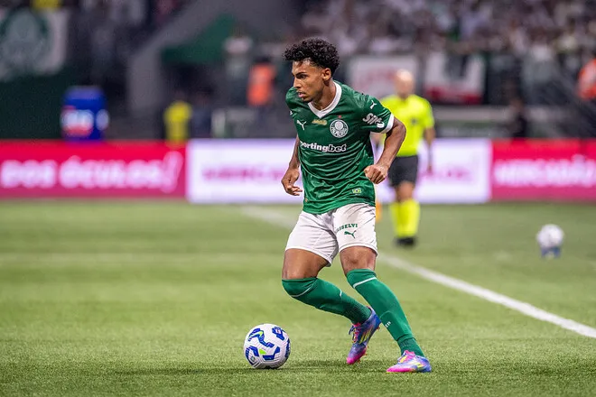 Визначилися суперники Шахтаря у боротьбі за підписання Луїджі