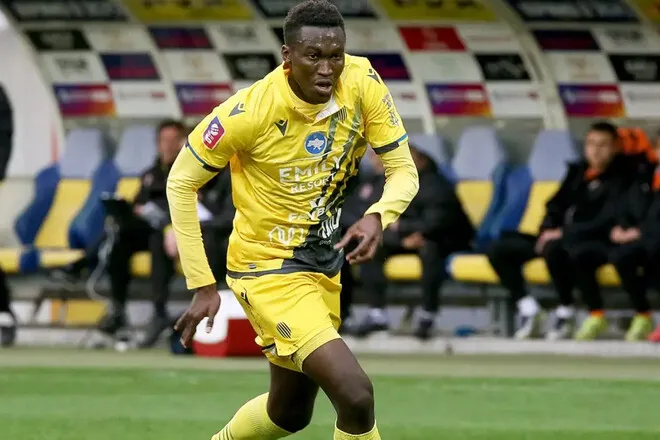 ЗМІ: трансфер Фаала з Руха до Карпат зірвався — названо причину