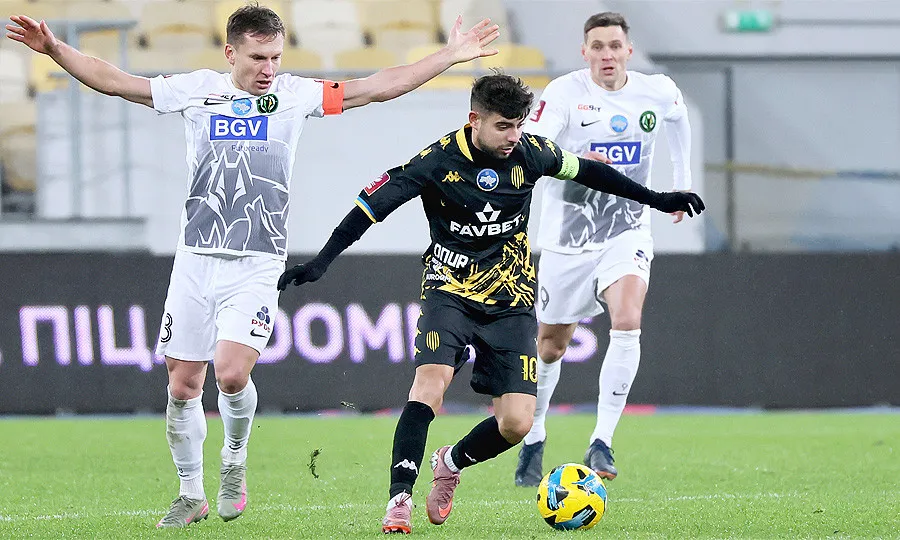 У трьох клубах УПЛ змінилися рекордсмени за матчами у першій частині сезону-2025/26