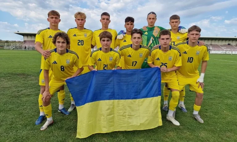 Сім клубів УПЛ делегували футболістів до збірної України U-17 на товариські ігри