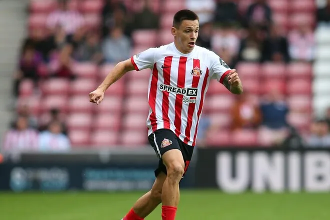 Польські клуби можуть зірвати трансфер екс-гравця Динамо та збірної України з АПЛ