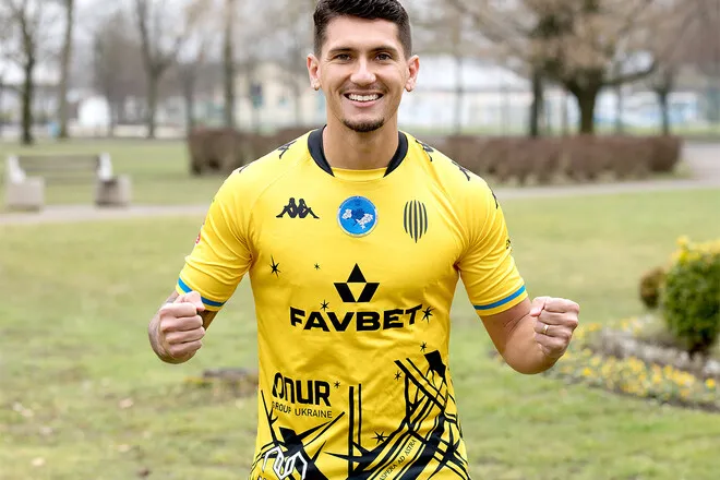 Офіційно: Рух Львів оформив оренду легіонера львівських Карпат