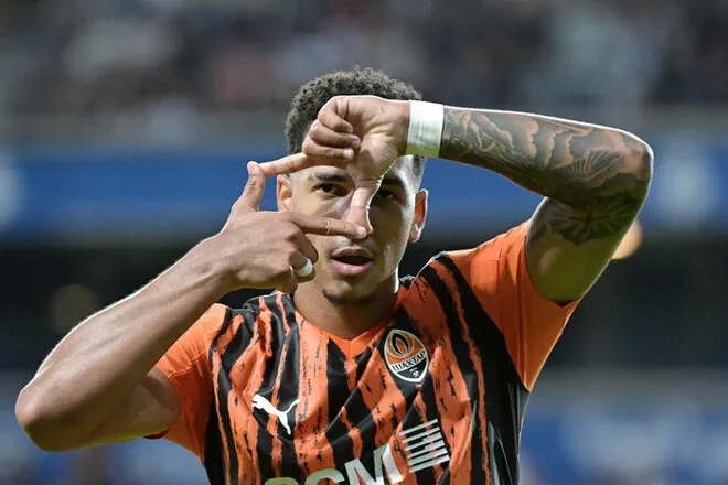 Іменитий клуб провів трансферні перемовини з лідером Шахтаря