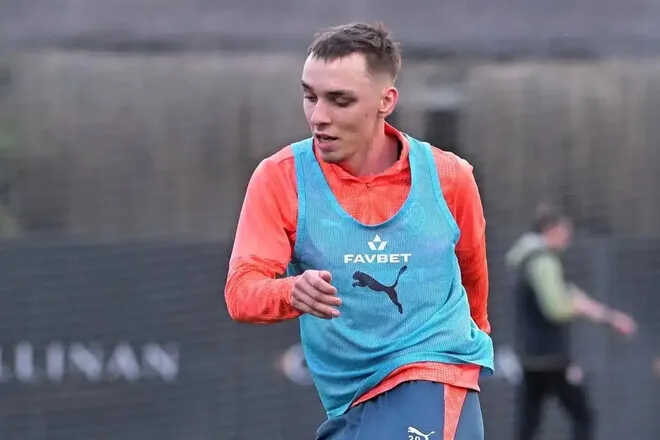 Донецький Шахтар офіційно оголосив про розставання з українським футболістом