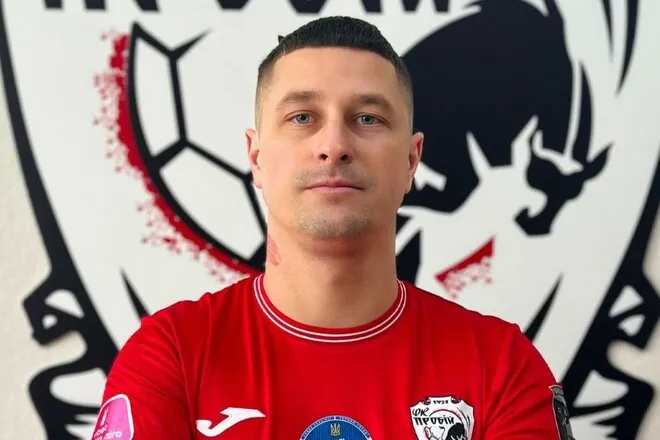 Офіційно: фіналіст Ліги Європи продовжить кар’єру в Першій лізі України