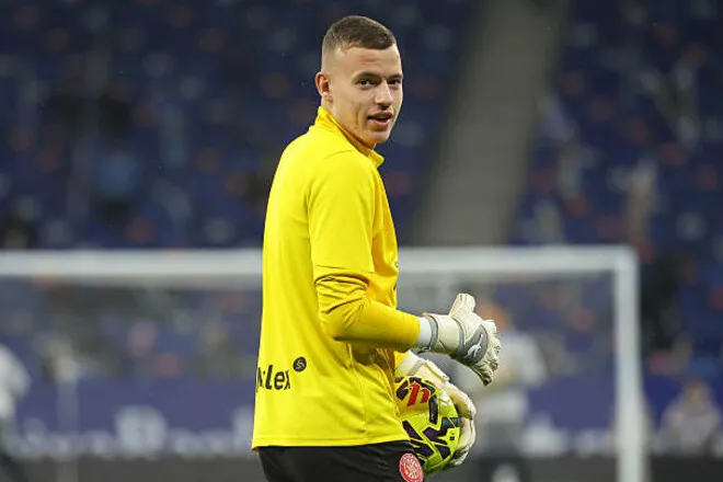 Динамо Київ планувало підписати голкіпера Жирони — розкрито деталі угоди