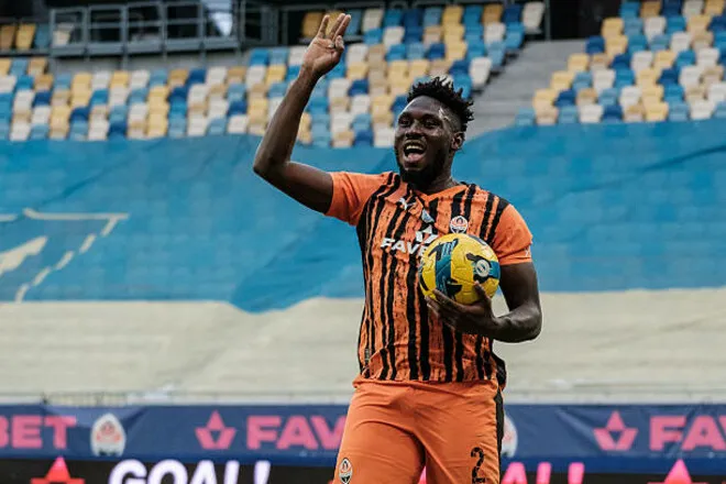 Шахтар отримав трансферну пропозицію щодо нападника: Рінат Ахметов ухвалив рішення