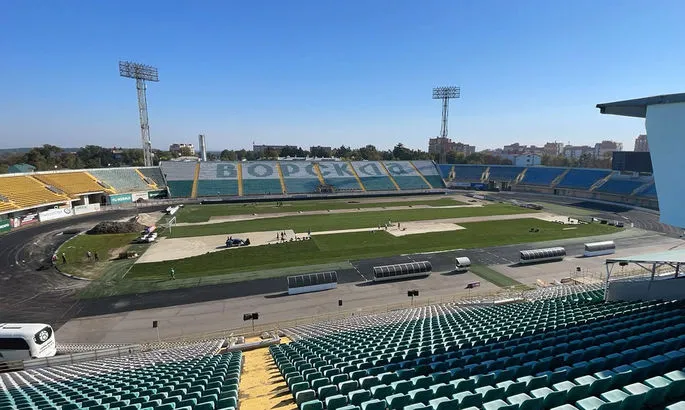 Полтава планує відновити доріжки на стадіоні Ворскли — на тлі занепаду клубу