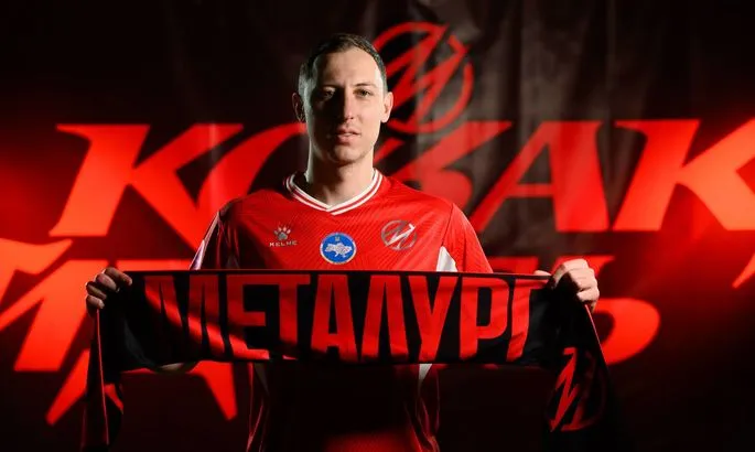 Аутсайдер Першої ліги розірвав контракт із центральним захисником через півтора місяця