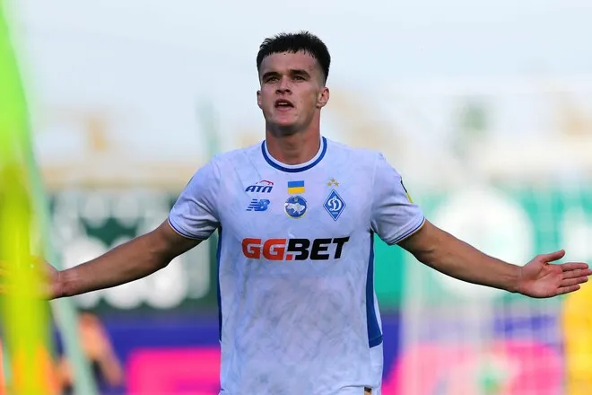 Челсі та Манчестер Юнайтед націлилися на трансфер зірки Динамо Київ і збірної України