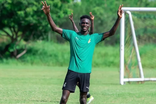 Талановитий футболіст, якого запрошував Челсі, відмовився виступати за київське Динамо