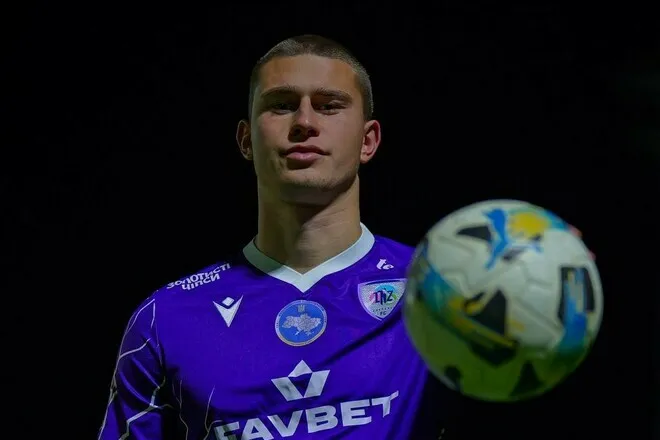 Захисник, від якого відмовилися Пономарьов і ЛНЗ, покидає чемпіонат України