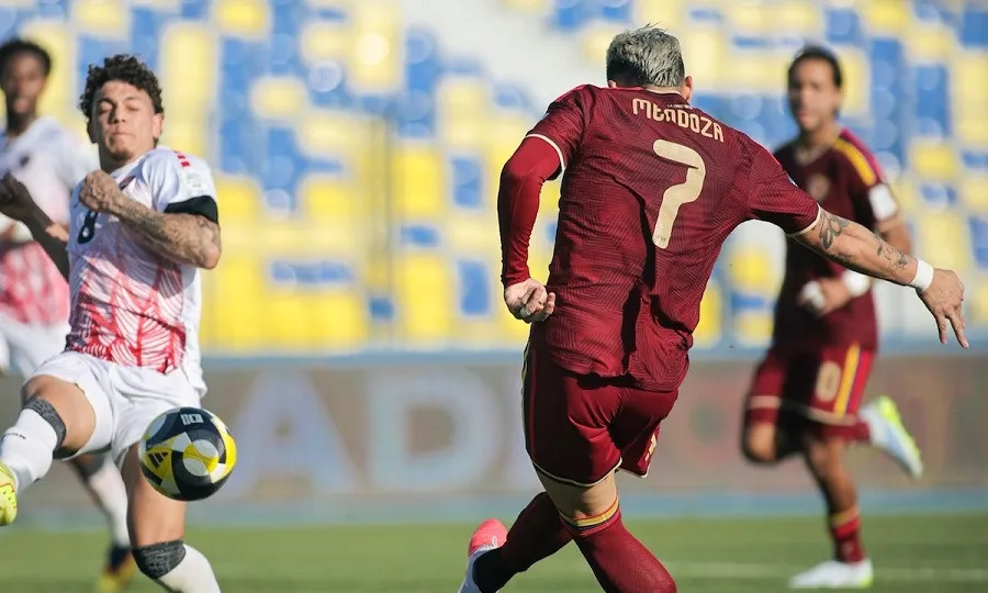 15 легіонерів із восьми клубів УПЛ зіграли за національні збірні у березні