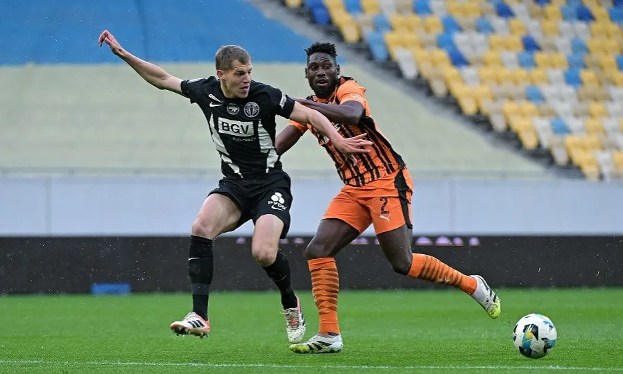 Шахтар забив перший гол у ворота Полісся в УПЛ і став одноосібним лідером турнірної таблиці