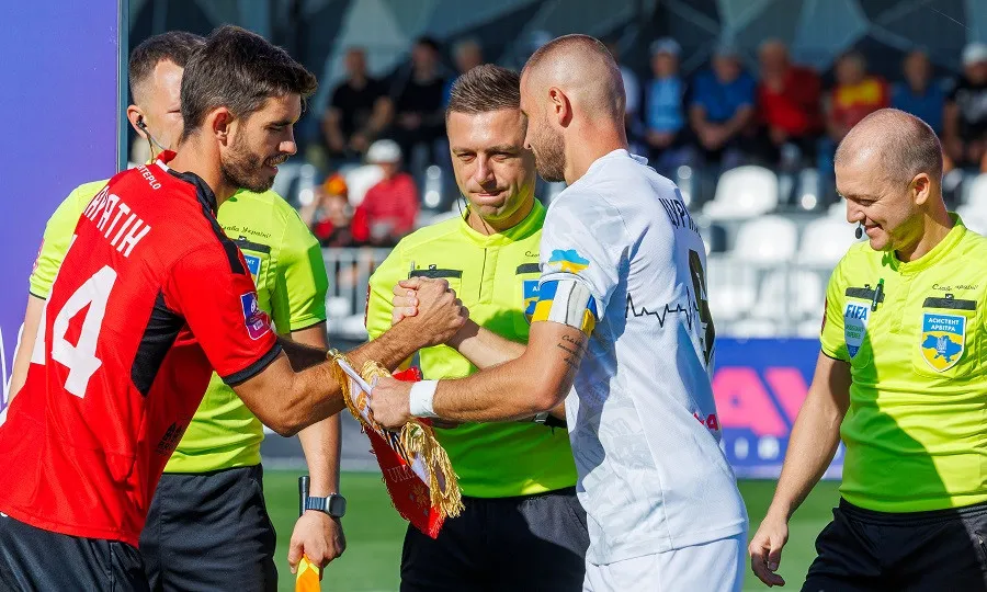 Семен Шлончак став третім асистентом арбітра в УПЛ, що подолав планку 200 матчів