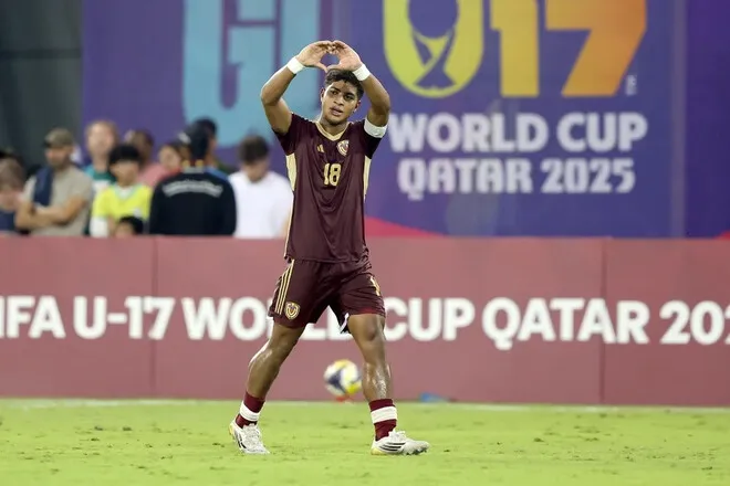 Клубу Полісся запропонували футболіста, від якого відмовилося київське Динамо